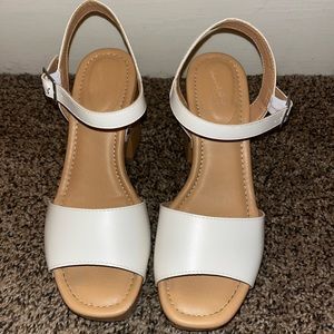 Universal Thread “April” Platform Heels